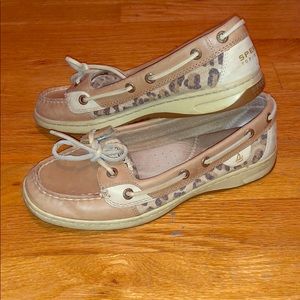 Sperry leopard print shoes size 7